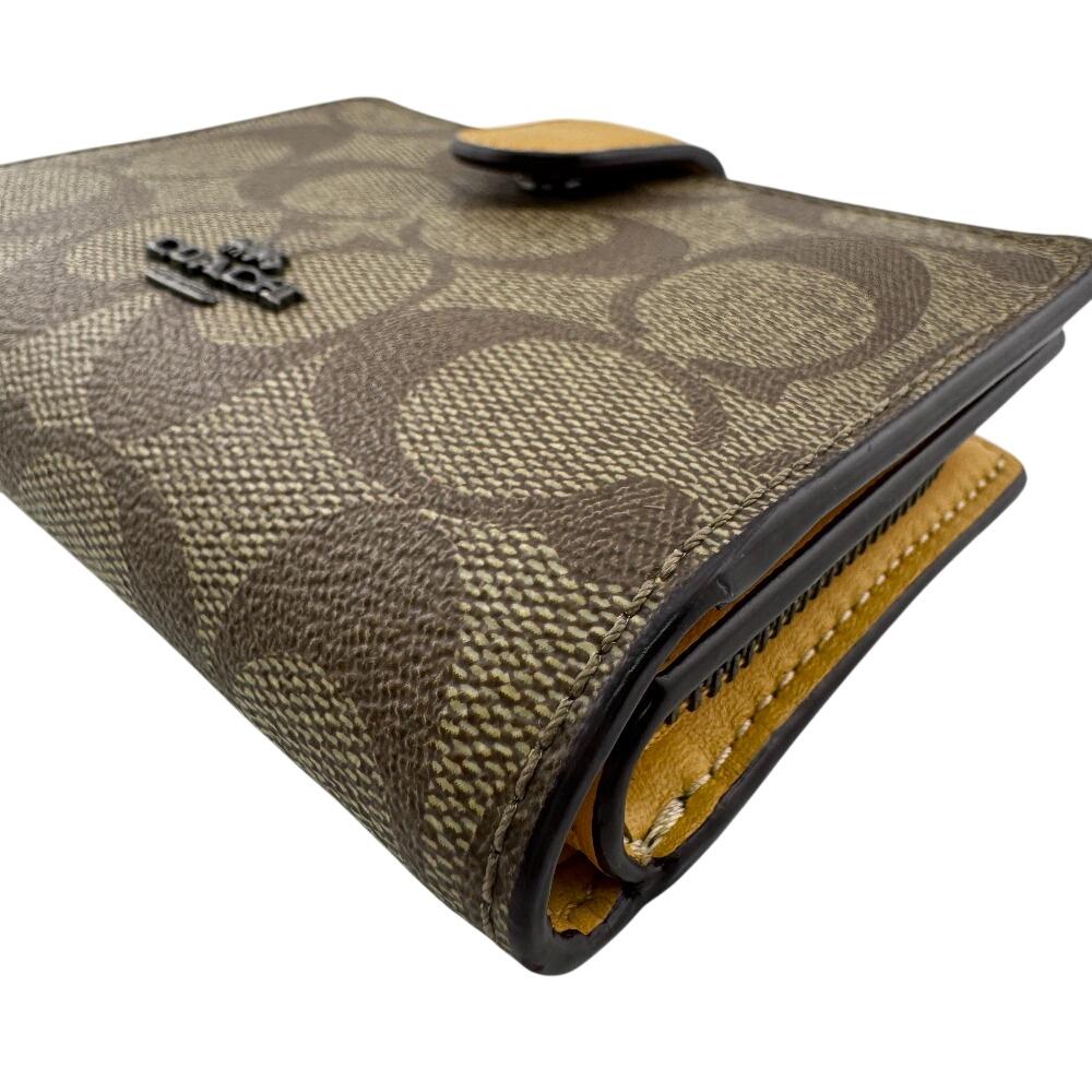 Coach L-shaped Fastener Signature PVC Bifold Wallet Beige PVC Used