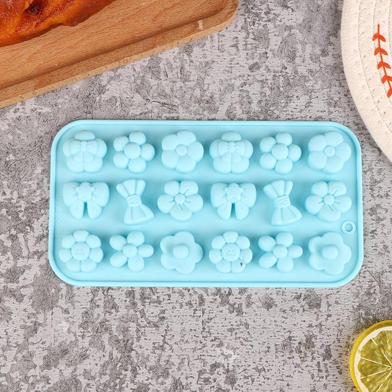 1Pc 18Cavities Flower Bow Tie Silicone Mold Diy Pudding Ice Baking Tools Biscuit Pastry Dessert Fondant Candle Cake Mold