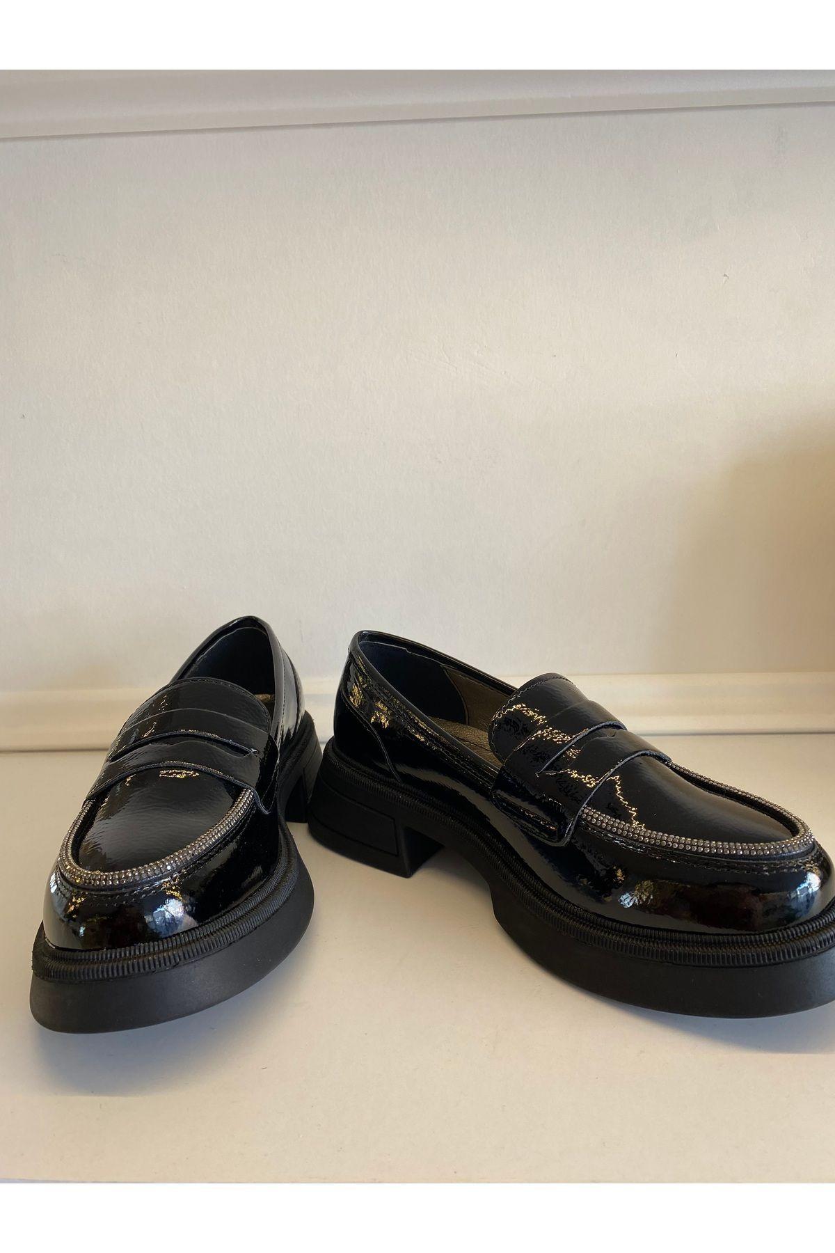 

Женские модные лоферы из искусственной кожи на плоском каблуке Laofer Shoes 36