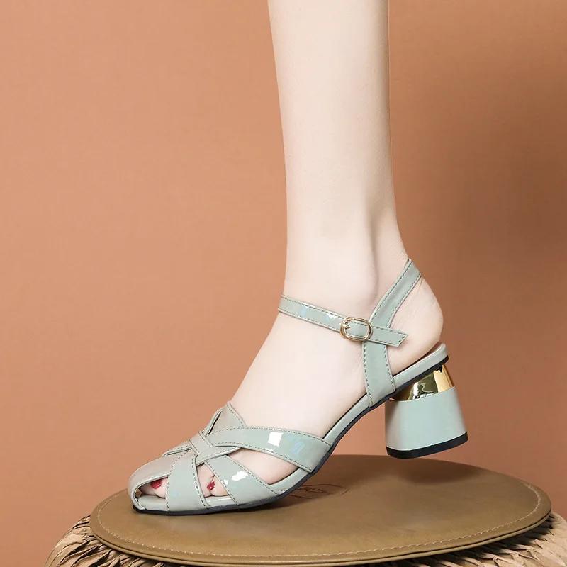 Korean Version of One-line Buckle High Heels Women's Chunky Toe Sandals Comfortable Hollow-out Mid-heel Mother Shoes