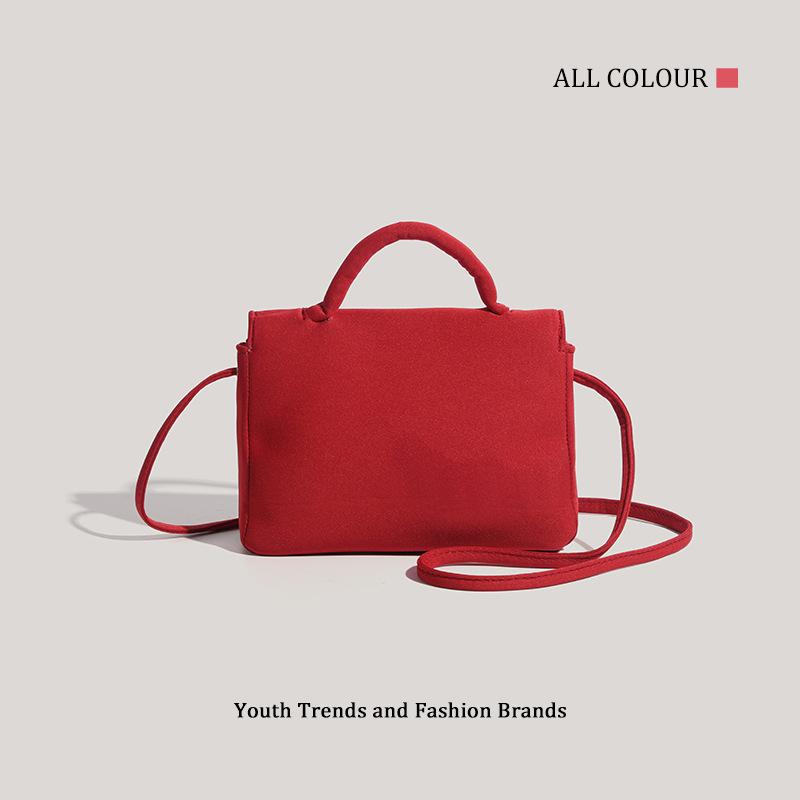 Premium red retro polka dot small square bag women's new sweet and cool underarm shoulder bag large capacity messenger bag