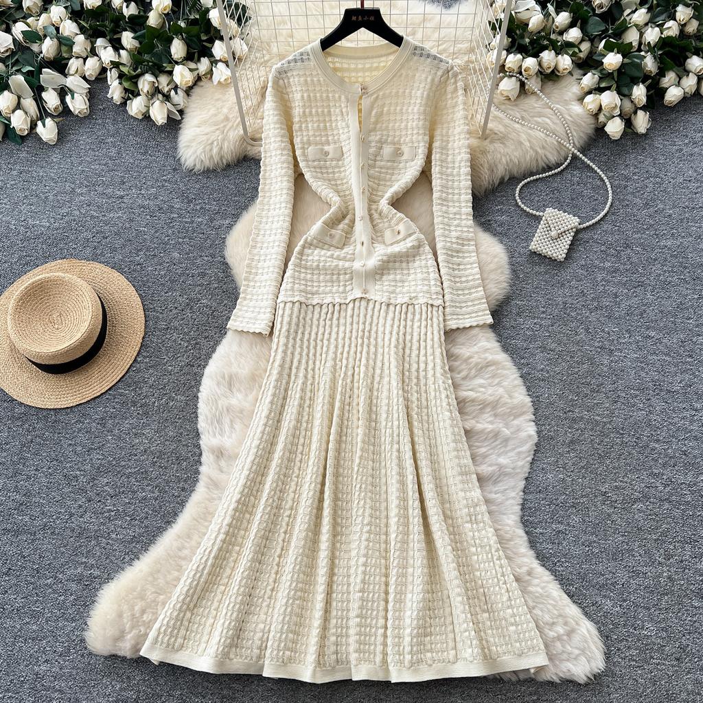 Pink knitted dress women's long-sleeved A-shaped skirt high waist and thin commuter temperament skirt small fragrant style long skirt