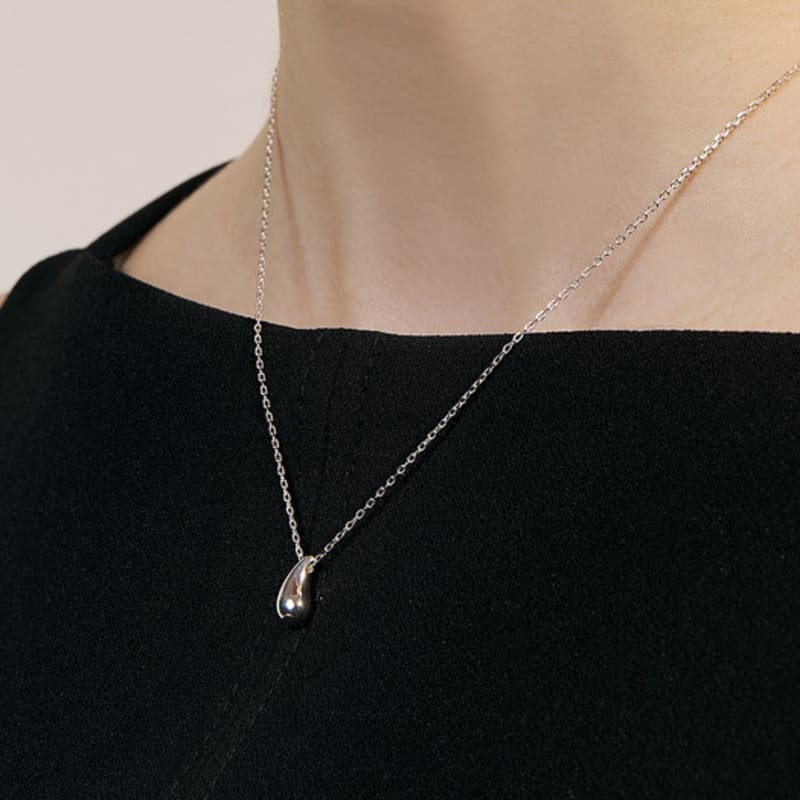 

Hei [sv925] raindrop pendant necklace White (out of stock)