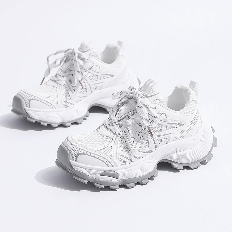 

Heel height 5cm small leather dad shoes new lightweight sports shoes mesh breathable hollow casual shoes 40