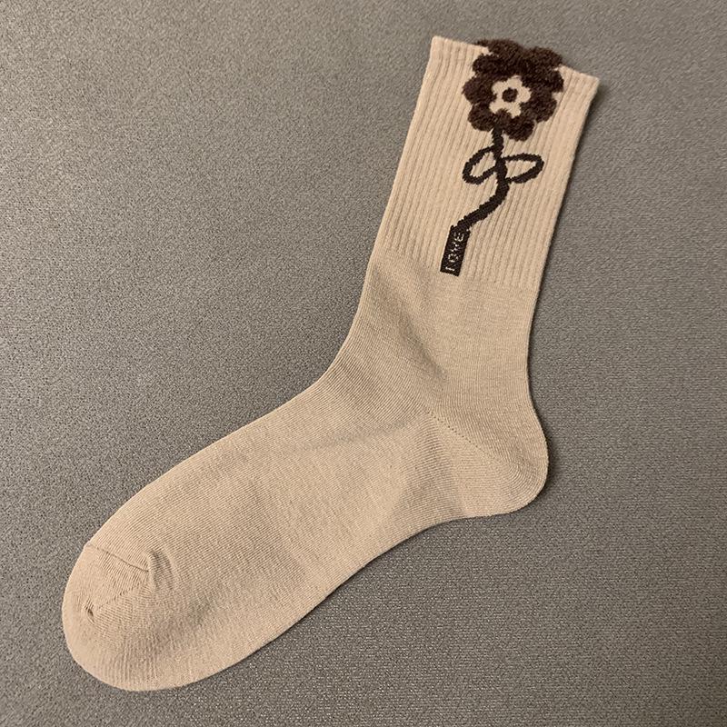 Herbst/Winter Damen Plüsch Bär & Blume Mittellange Socken - Trendig, Niedlich, Kaffee & Schwarz.