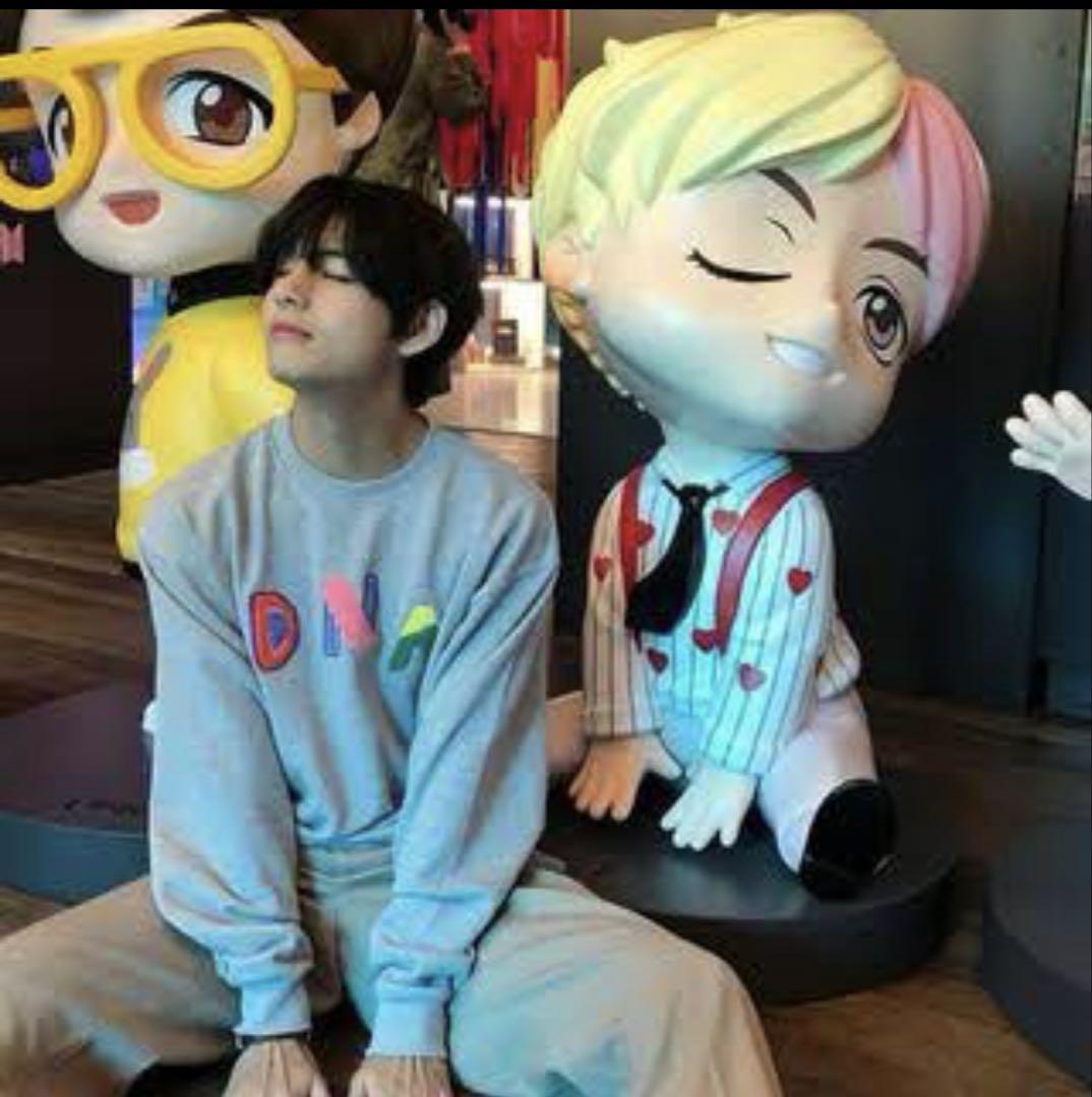 

[Б/У] Свитшот BTS DNA, размер L, с биркой