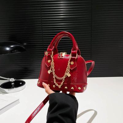 Women Bags Women's Bags 2025 New Korean Version of Fashion Niche Portable Personalized Rivets Messenger Shell Bag