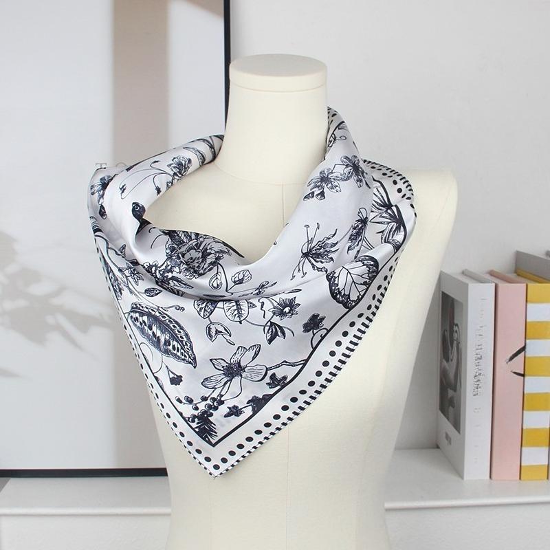 68Cm Cat Print Scarf Polyester Fiber For All Seasons Scarf For Women Fashionable And Versatile Neck Gaiter Shawl Hijab