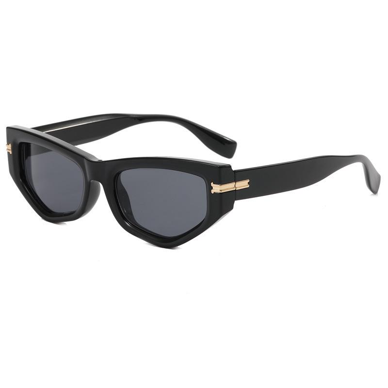 Studded Retro Cat Eye Sunglasses - Women s European & American Fashion, UV Protection