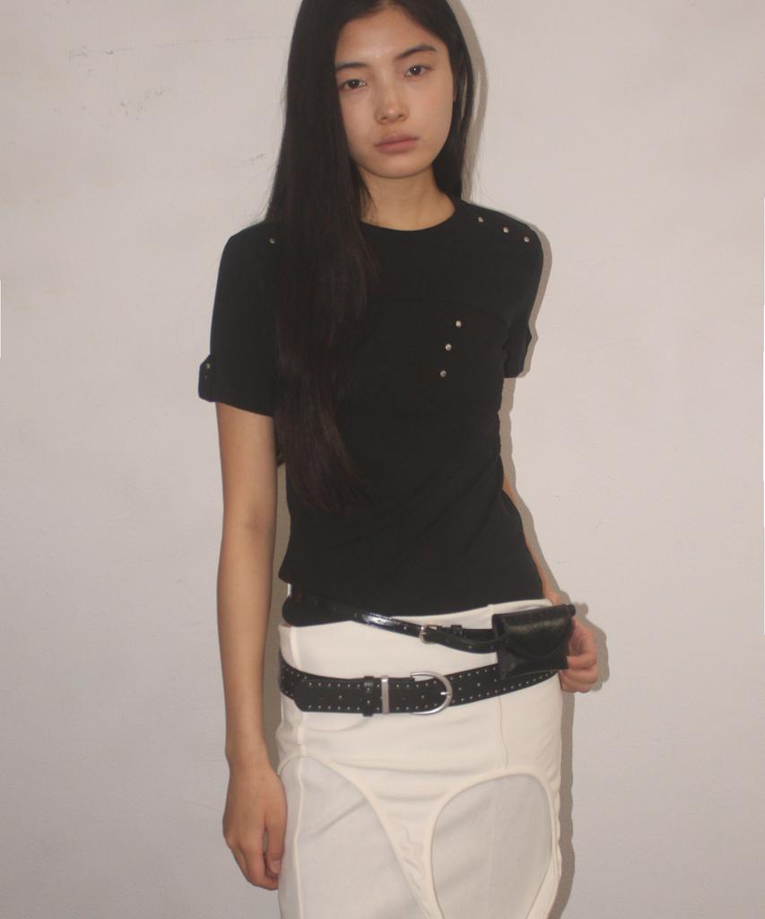 PLACE STUDIO Cut-Out Women'S Studded Point Semi-Crop Short Sleeve T-Shirt [Black]
