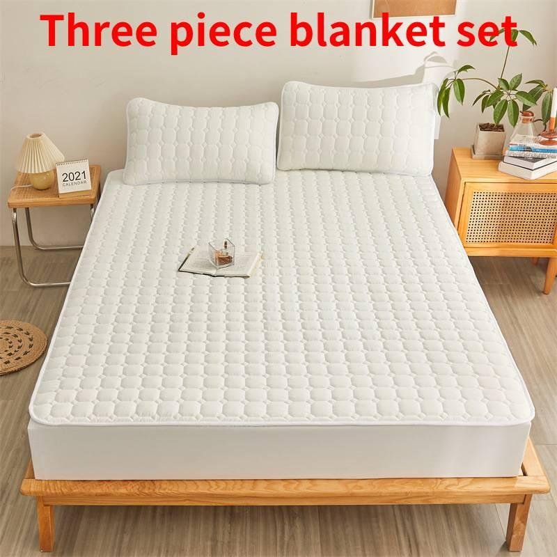 Moderne, vereinfachte Bettdecke mit Baumwollfüllung und rutschfesten Rändern für das Bett