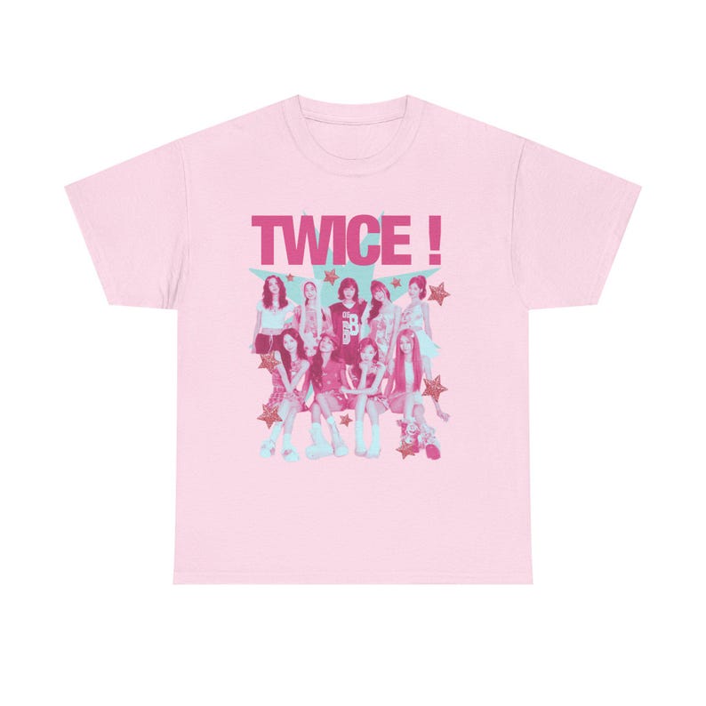 

2026 Twice Concert Pop Idol Group Graphic Tee Pink Blue Retro Band Photo Print Hip Hop Streetwear Oversized Tshirt Short Sleeve Casual Clothing L