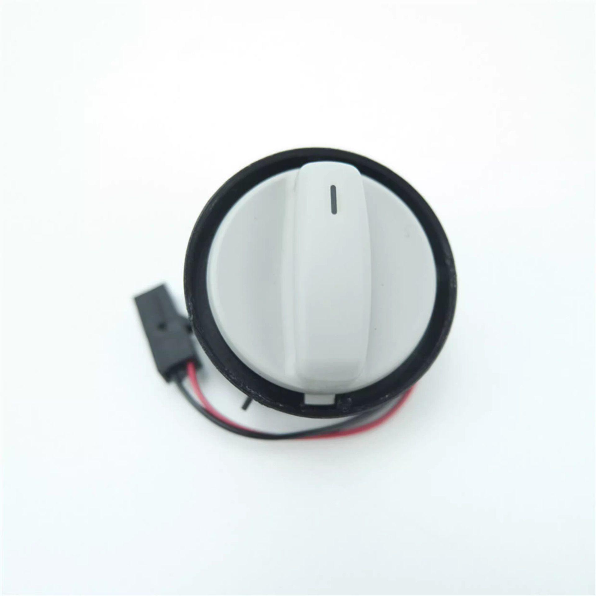 

Volkswagen Sagitar Magotan B6 Golf 6 Sunroof Dome Reading Light Switch