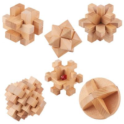 Hölzernes Kongming-Schloss Klassisches Luban-Schloss Zerlegen und Zusammenbauen Erwachsenen-Lernspielzeug Intellektuelles Entfesseln für Kinder Geschenkbox