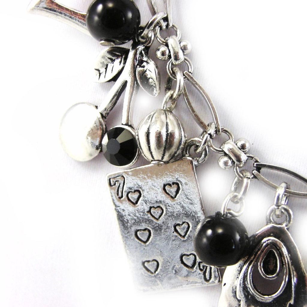 NOA [G0534] – Schwarze Designer-Halskette „Gypsy“.