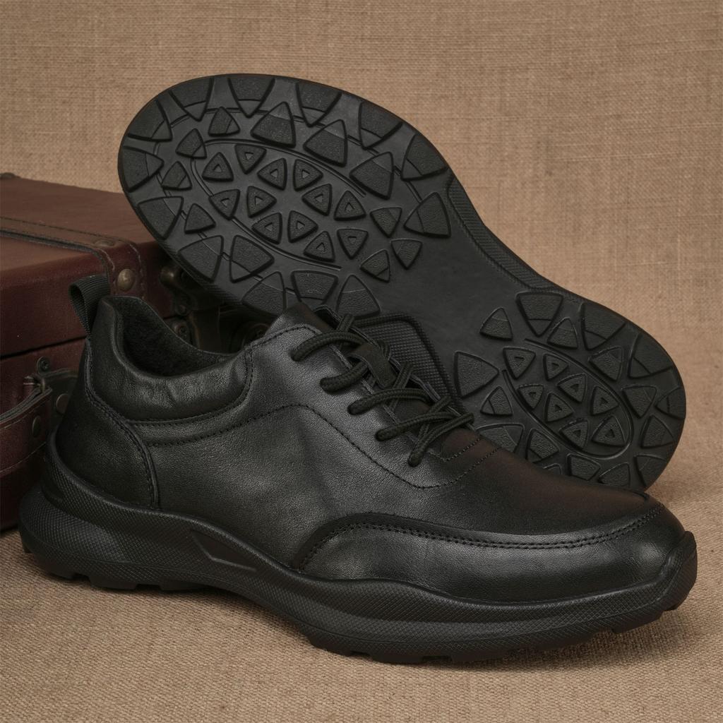 Autumn and Winter Sports Casual Business Leather Shoes New Breathable and Raised Leather Men's Top Layer Cowhide Leather Shoes