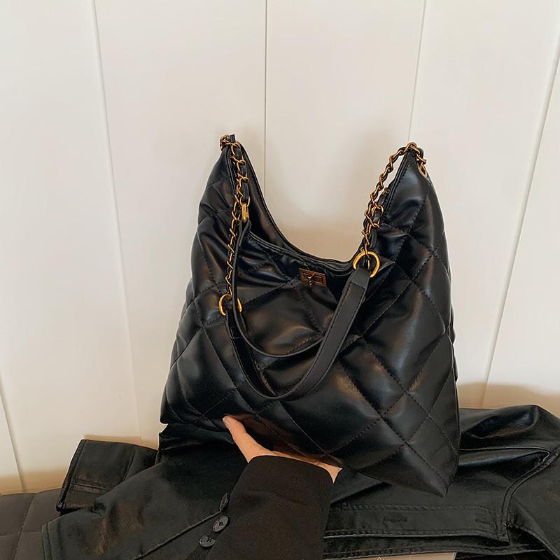 Ielgy Commuter Fashion Rhombus Shoulder Bag All-Match Chain Bucket Tote Bag