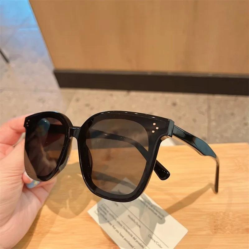 Fashion Korean Universal Fashion Sun shades for superior quality premium material Men For driving Frame Sun shades Eyewear