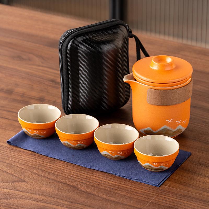 Hand-painted distant mountain travel Guochao Kuaike cup, one pot of four cups, light luxury business travel tea set, high-end souvenir