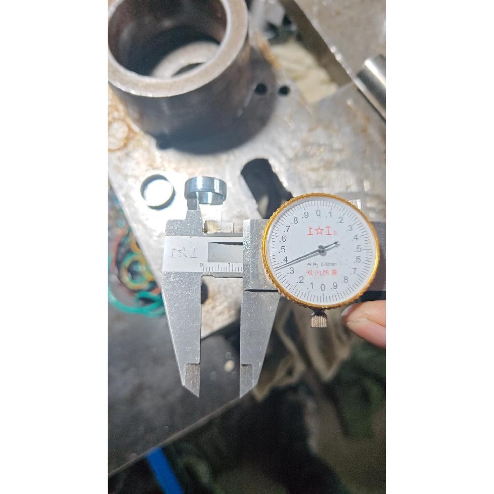 High-pressure Pump Oil Seal Plunger Sealing Ring Is Suitable for C6  06F12705L 06F12705D 06F12705M 06F12705J EA113