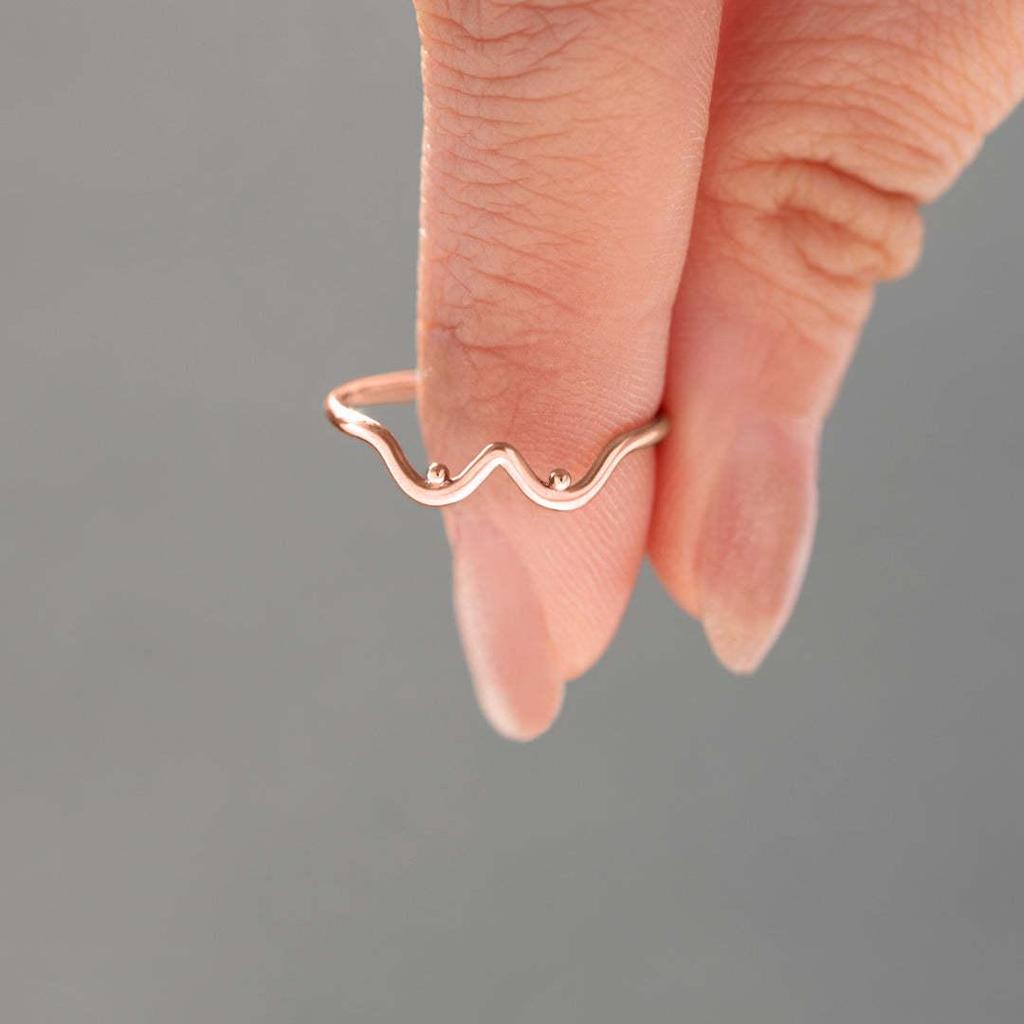 Sterling Silver Wave Curve Ring – Simple, Elegant, European-American Style Luxury for Women