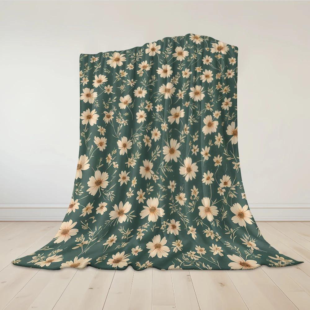 Small green flower pattern Flannel Blanket Warm Soft Halloween Christmas Couch Warm Cozy Decorative Decor Gift for All Season