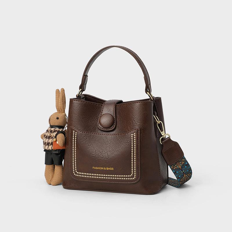 Bucket Bag 2025 New Autumn Winter Genuine Leather Women's Bag Vintage Wide Shoulder Strap Fashion Single Shoulder Bag Crossbody Bag Tote Bag