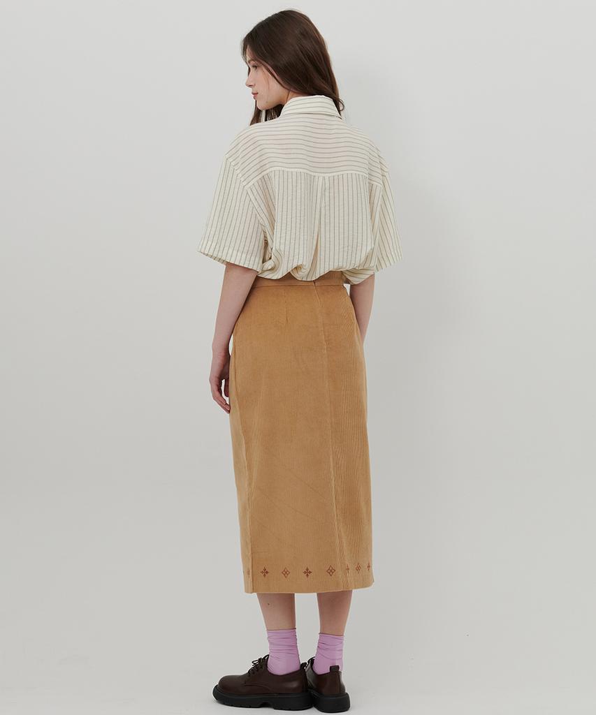 Eoboneoseu Ornament Print Corduroy Skirt [Beige]