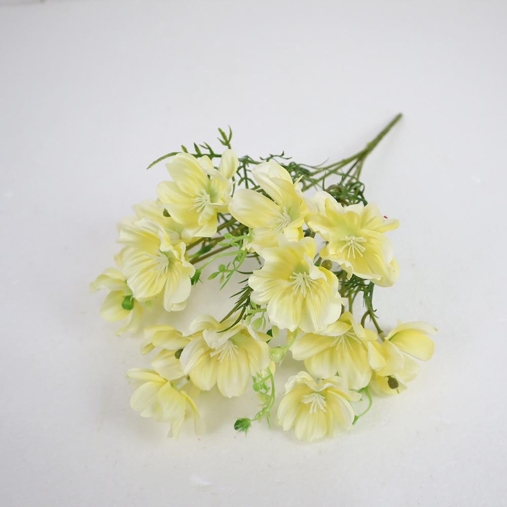 New Silk Cloth Fake Flower DIY Floral Materials Soft Flower Bouquet Realistic Chrysanthemum Valentine's Day Gift