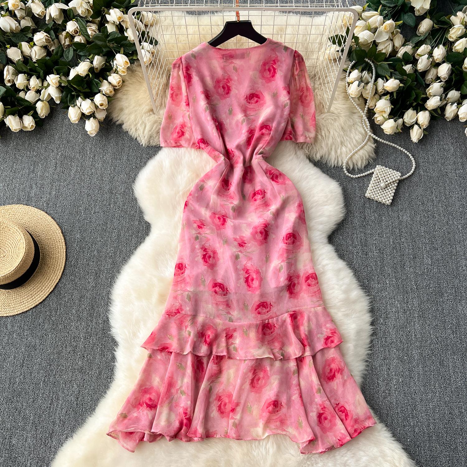 Французское темпераментное длинное платье с v-образным вырезом на талии и цветочным — фото 2