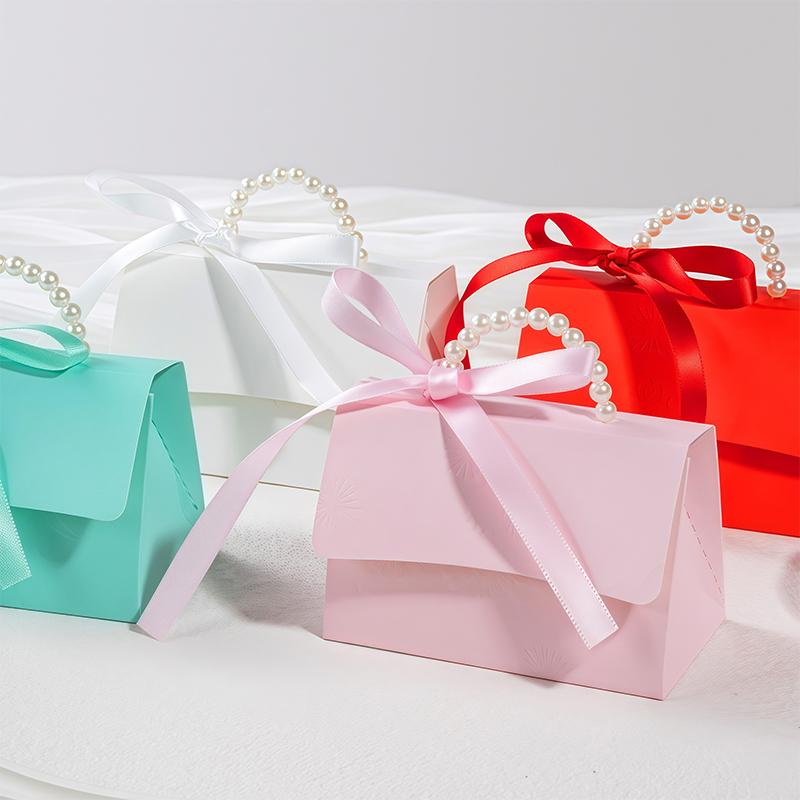 1PC Candy Box Bridal Showers Gift Boxes Giveaways With Pearl Handle Festive Easy to fold Parties Solid Color Elegant Weddings