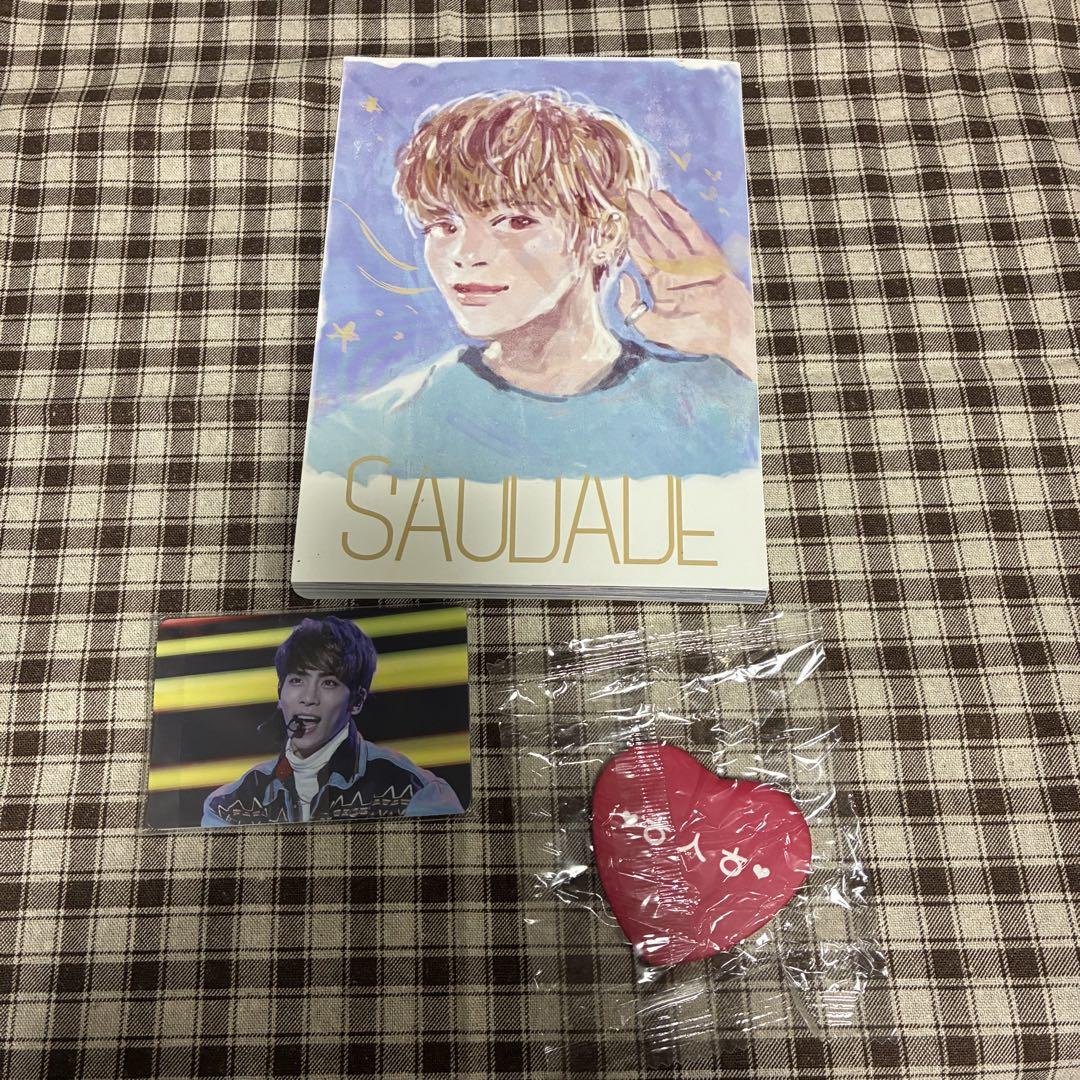 

[USED] SHINee Jonghyun 80+ Photobook Can Badge Jonghyun Photobook