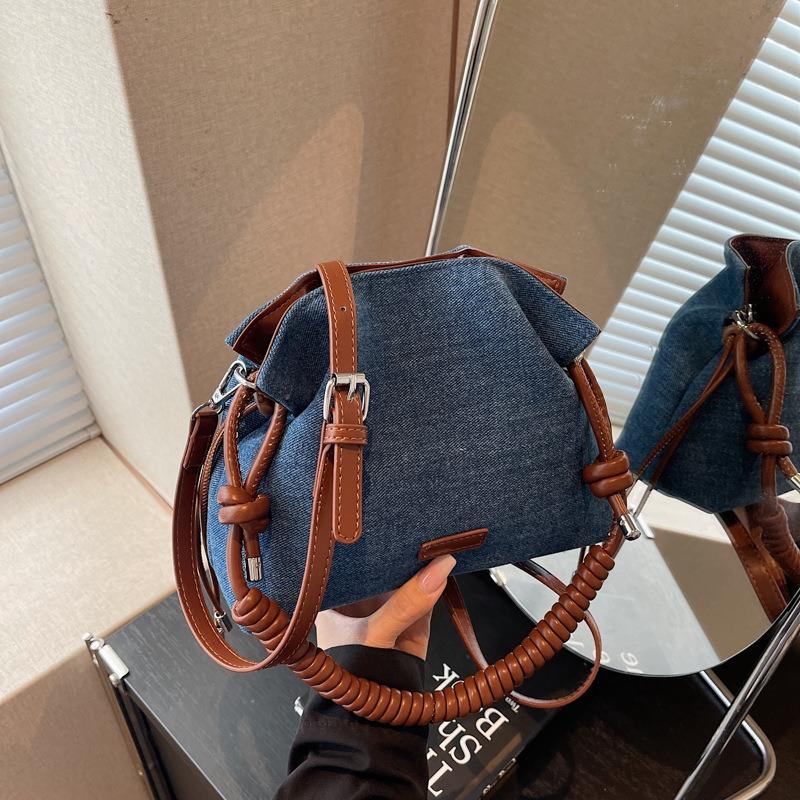 

Джинсовая женская сумка новая нишевая на плечо кроссбоди сумка-ведро сумка для мобильного телефона коричневый