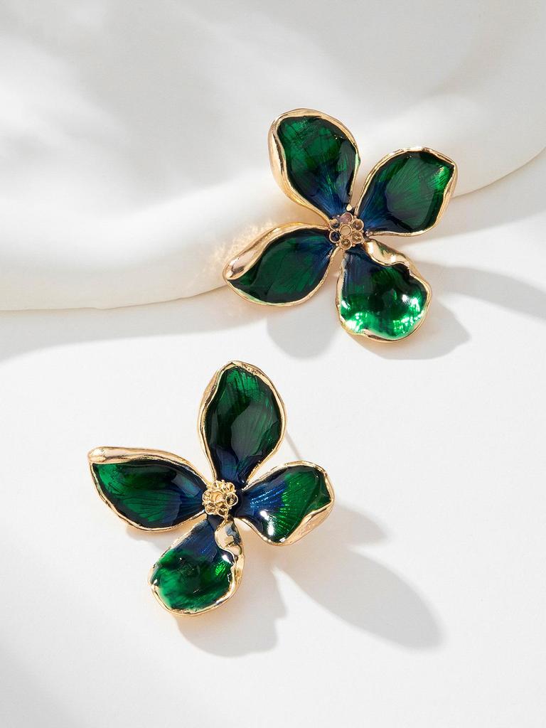 European-American Gradient Enamel Flower Stud Earrings - Versatile Holiday & Travel Style for Women