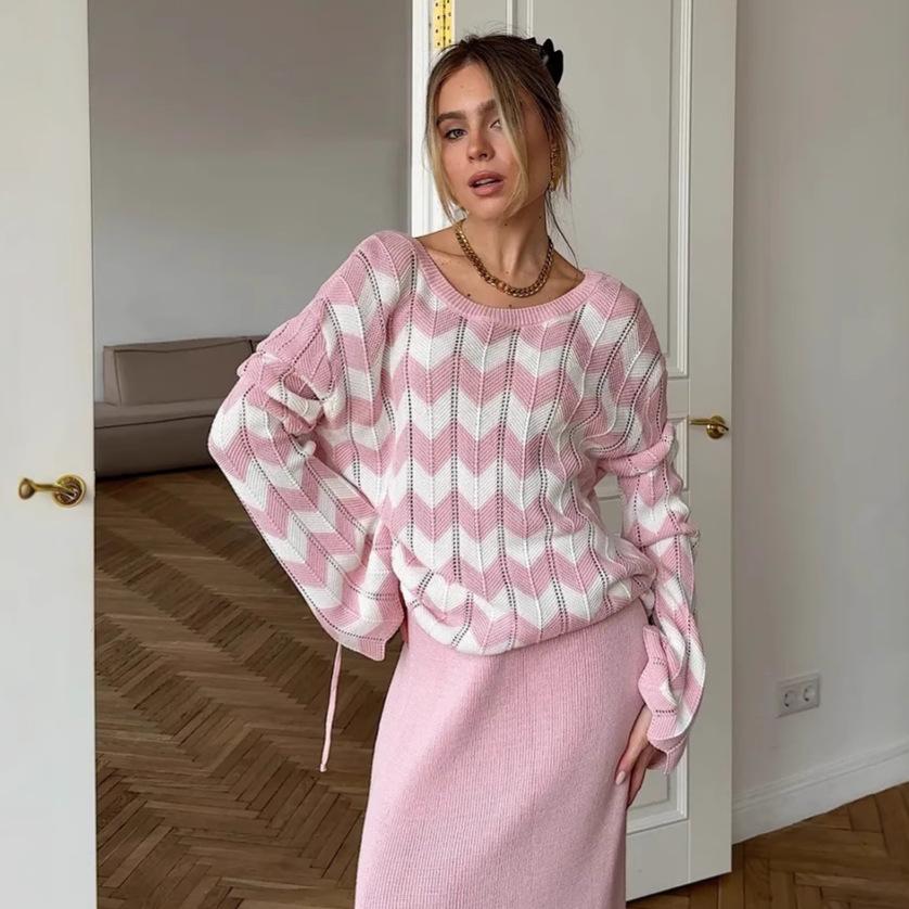 Back Hollow Women's Crew Neck Long Sleeve Knitted Sweater Autumn and Winter