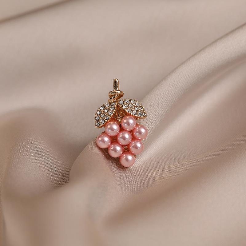 

Grape Anti-glare Brooch High-end Women s Anti-glare Clasp Elegant and Light Luxury Decorative Item Brooch Pin 554#