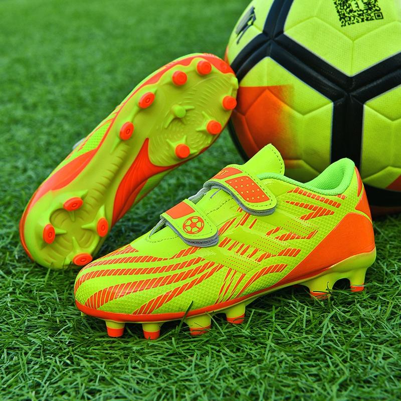 Hot-selling comfortable sports football shoes flat-soled wear-resistant and non-slip design suitable for boys of all seasons