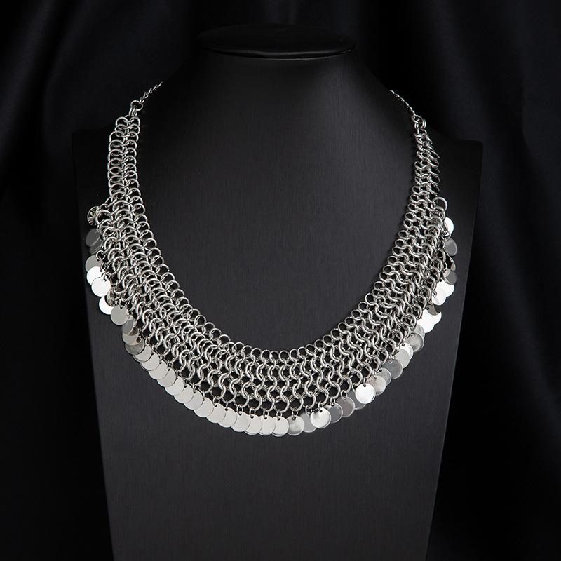 Necklace Geometric Round Splicing Personalized Necklace Exaggerated Wind Metal Tassel Clavicle Chain