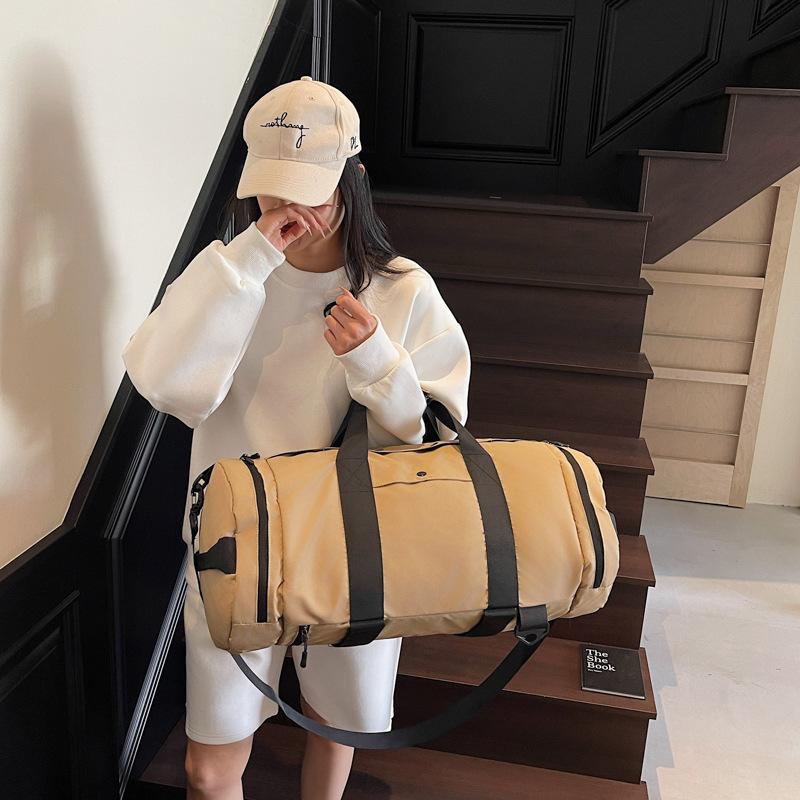 Simple travel bag New shoulder independent shoe cabin Large capacity messenger bag Swimming fitness sports backpack