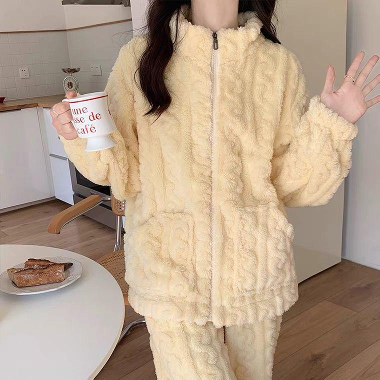 Women's 2024 Milk Yellow Coral Fleece Pajamas with Velvet Lining and Zipper for Fall/Winter Wear.