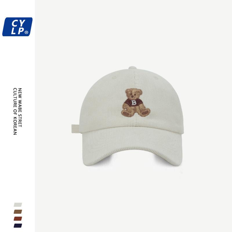 Koreanische Niedliche Cartoon Bär Bestickte Baseballkappe für Damen im Winter Kord Studentenmode Spleißen Kontrastfarbe Baseballkappe