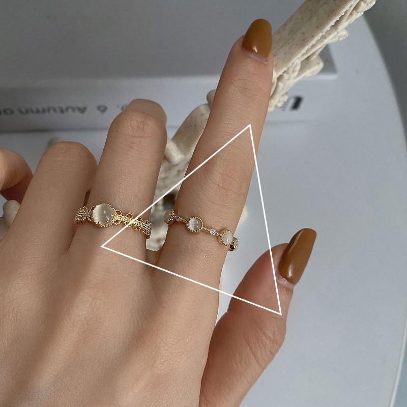 Stunning Vintage Inspired Adjustable Ring For Women With Mesmerizing Cat Eye Stone