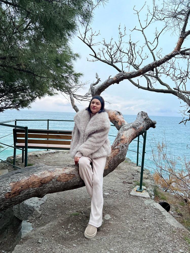 Women's Fluffy Tipped Fox Faux Fur Coat - New Fashion for Autumn/Winter