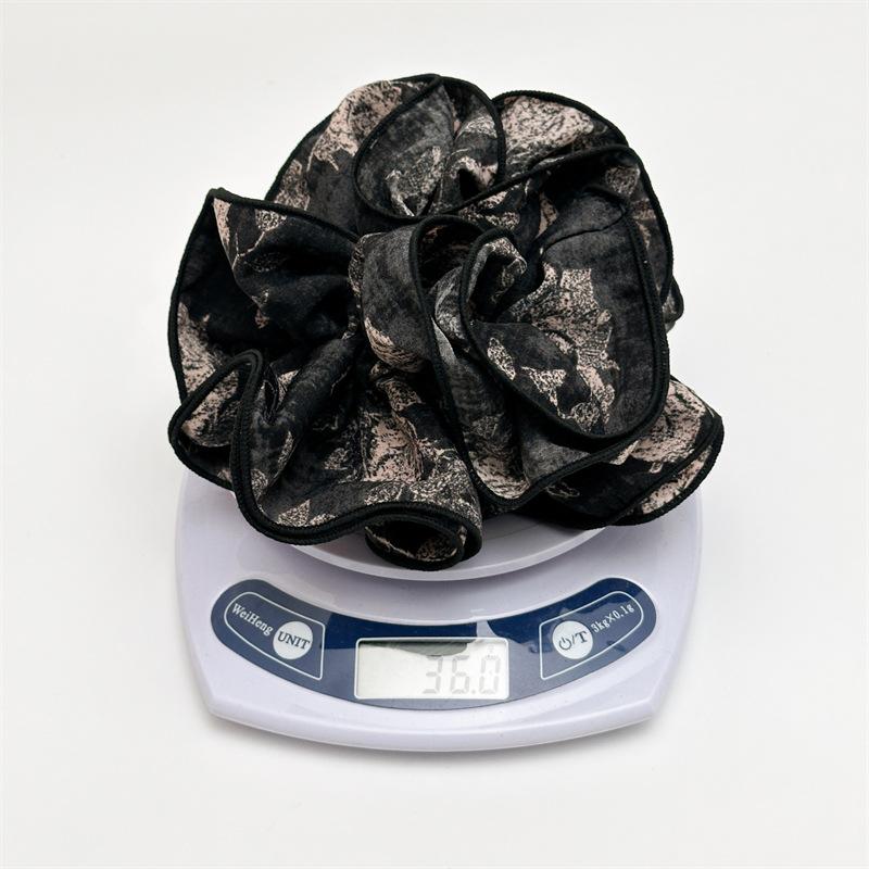 Übergroße mehrlagige Rüschen-Scrunchies Tuschmalerei-Stil Haargummi Vintage voluminöse Haarseil Großer Organza-Pferdeschwanzhalter
