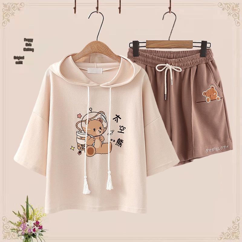 2024 Junior High Girls' Cute Bear T-Shirt & Shorts Set - Japanese Style