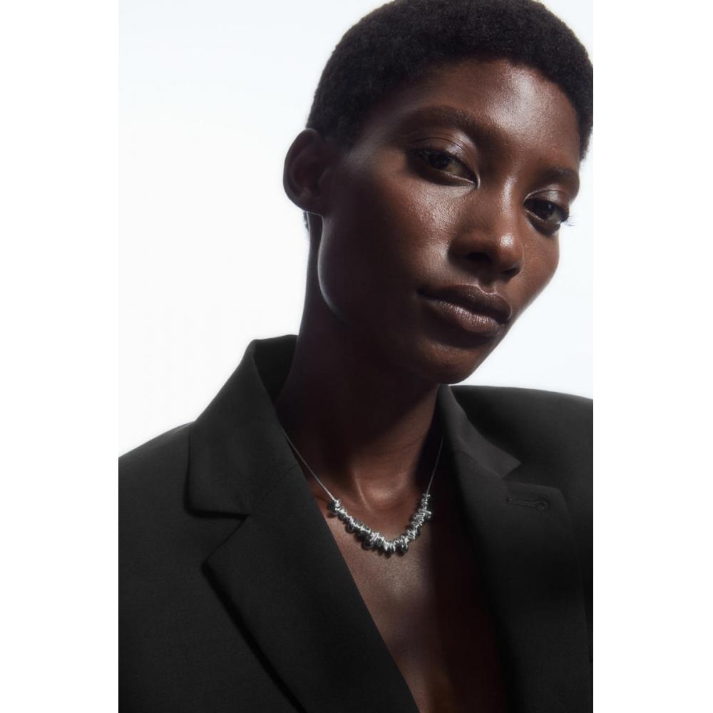 

Ожерелье-цепочка COS Japan с бусинами Silver/ONESIZE