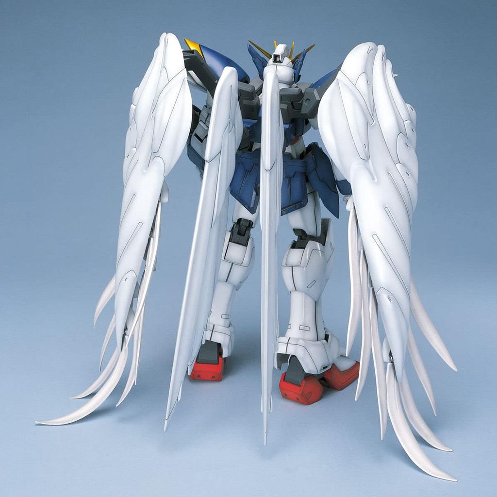 PG New Mobile Report Gundam W Endless Waltz Wing Gundam Zero Custom 160 scale color-coded plastic model