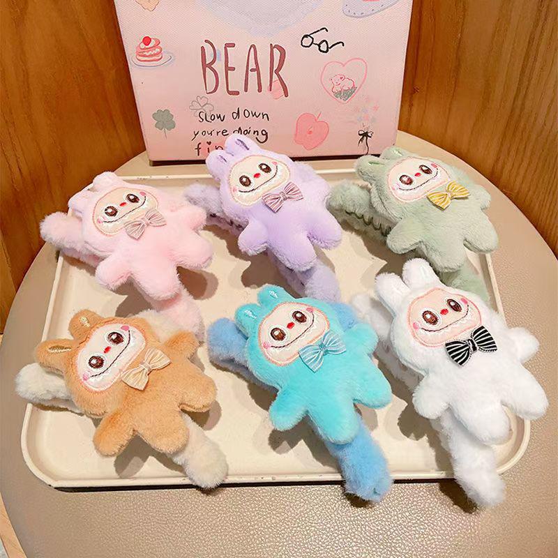 StellaLou Cartoon Plüsch-Griffspange - Niedliche Hai-Klammer für Herbst-/Winter-Duttfrisuren