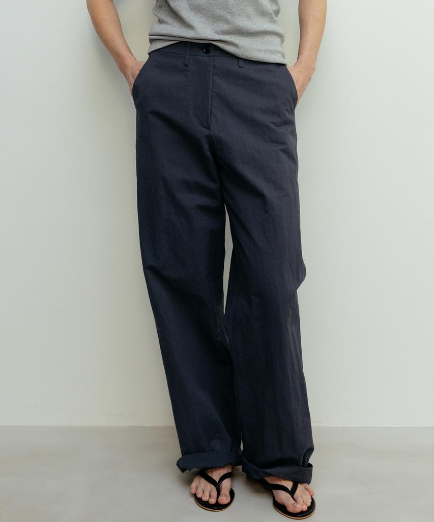 Beullaengkeulumumeon Washed Roll-Up Pants_Blue