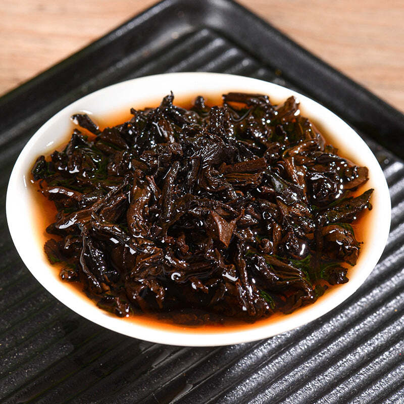 Yiwu Ripe Puerh Tea Cake Yunnan Qizi Premium Puer Cooked Tea Pu'er Shu 357g